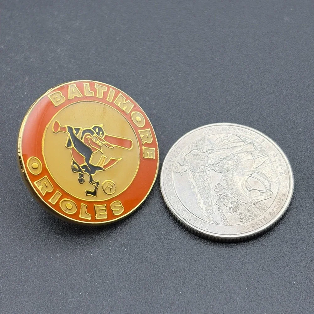 Baltimore‎ Orioles Mascot MLB Baseball Team Lapel Hat Pin